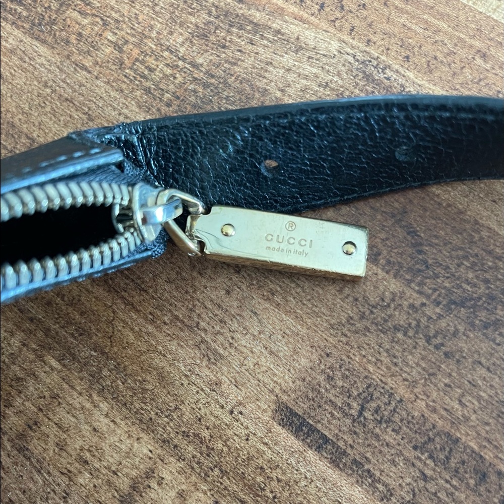 Authentic Gucci Hobo Bag!! - Picture 11 of 13